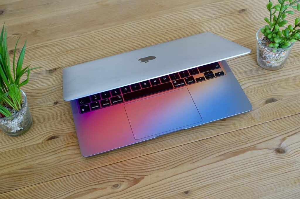 MacBook スペースグレイ